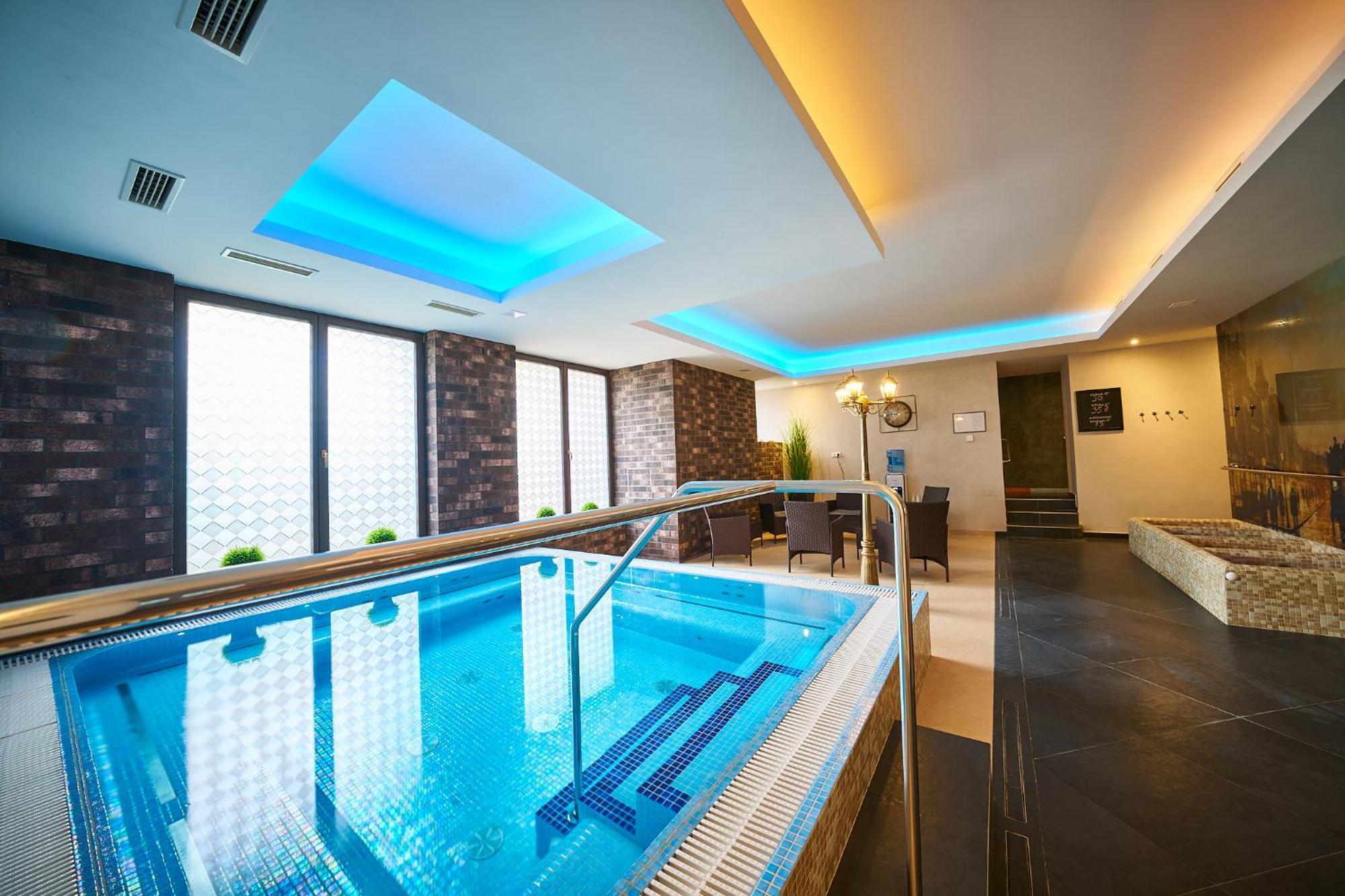 Wellness Hotel Queens Marianske Lazne Luaran gambar